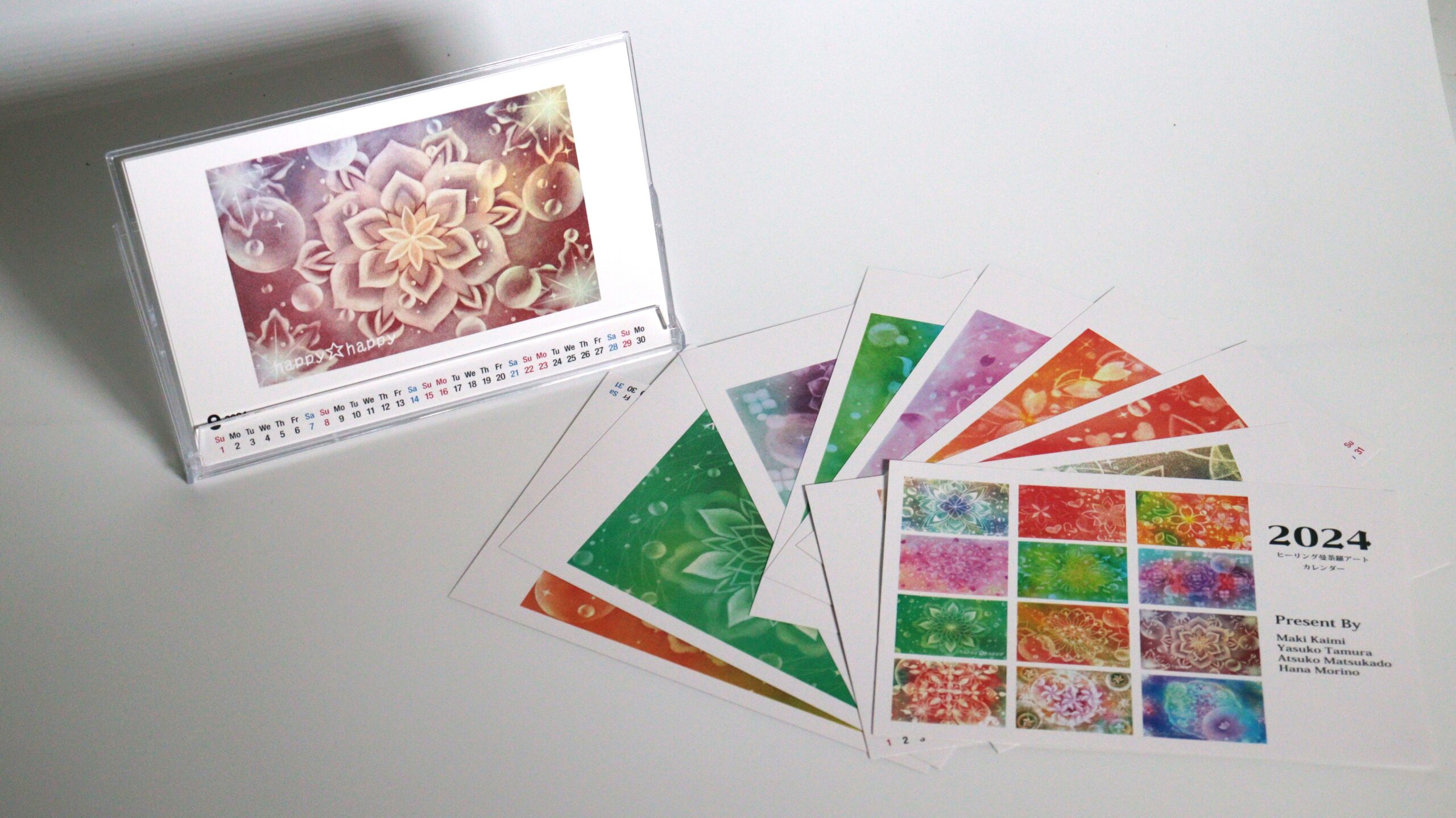 9月　輪郭のはっきりした花びらの重なりを表現したパステルアート　全体的にえんじ色の秋を感じるすこしトーンを落とした作品